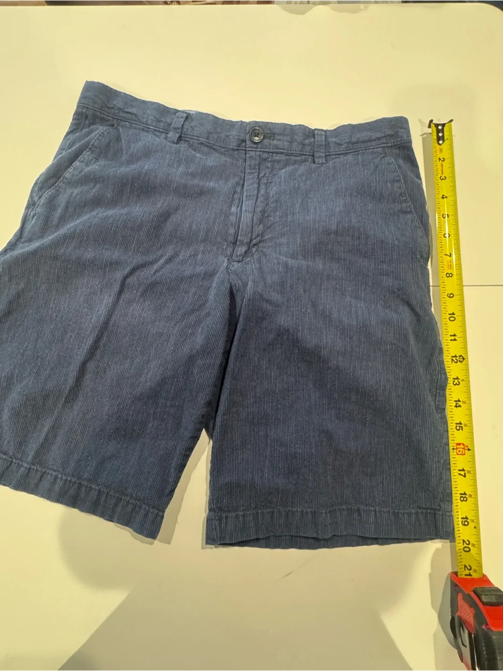 Banana Republic men flat